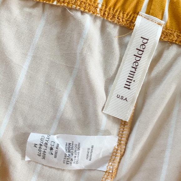 ✨Bell Bottom Pants✨ - Picture 2 of 2